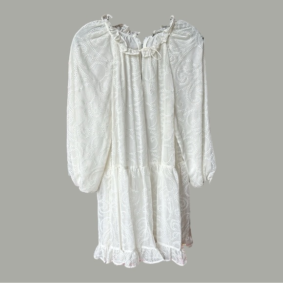 Alice + Olivia Sherrie Broderie Mini Dress White Size S 3/4 Sleeves V Neck - Picture 14 of 16